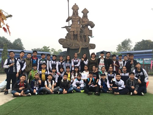 Trường THCS Ái Mộ tổ chức cho các em học sinh tham quan, dã ngoại học kỳ II